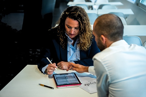 signature des contrats